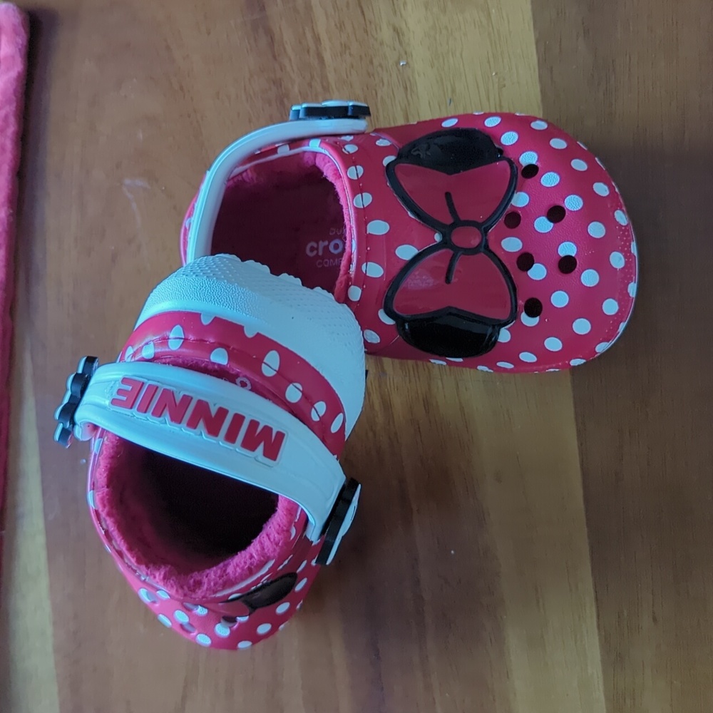 Minnie mouse baby Crocs